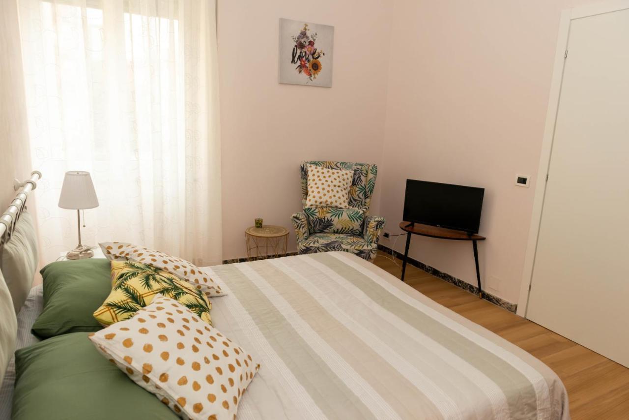 Charlotte Con Parcheggio, 5 Terre, Vicino Stazione Appartamento *