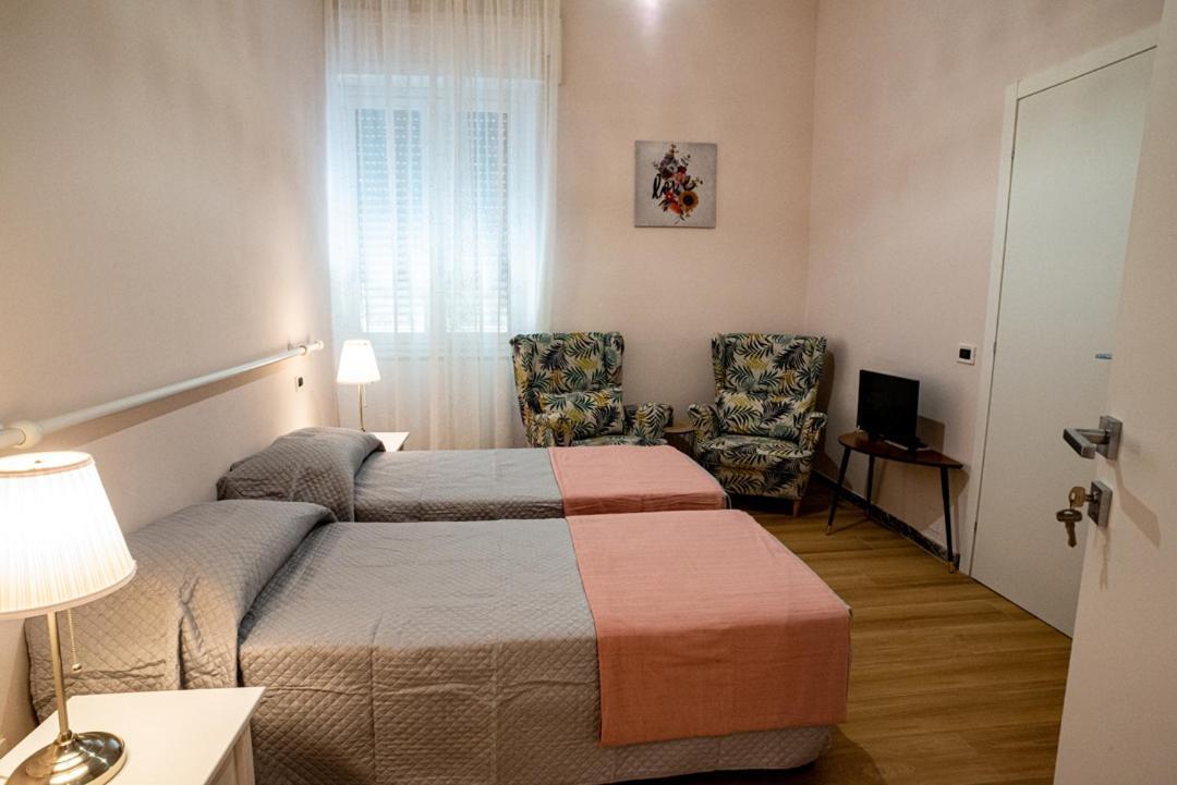 Charlotte Con Parcheggio, 5 Terre, Vicino Stazione Appartamento