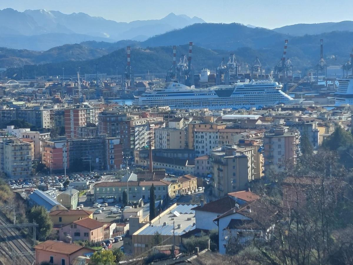 Appartamento Charlotte Con Parcheggio, 5 Terre, Vicino Stazione La Spezia