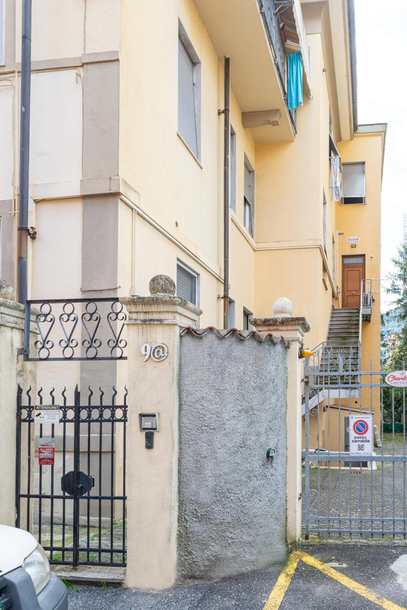 Charlotte Con Parcheggio, 5 Terre, Vicino Stazione La Spezia